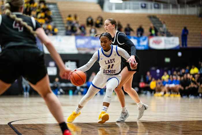 Jefferson Willamette 6A Oregon girls basketball quarterfinal 2024 Naji Saker-10